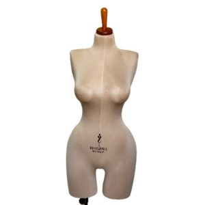 مانکن فاقدار ساعت شنی